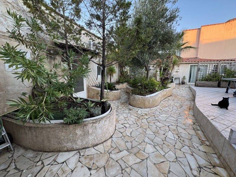 Maison à louer, 35m², MARSEILLE 8E