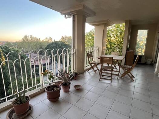 Appartement à vendre 469 000 € 3 pièces 2 chambres 65,2 m² Étage 3/4 Centre Ville Aix-en-Provence 13100