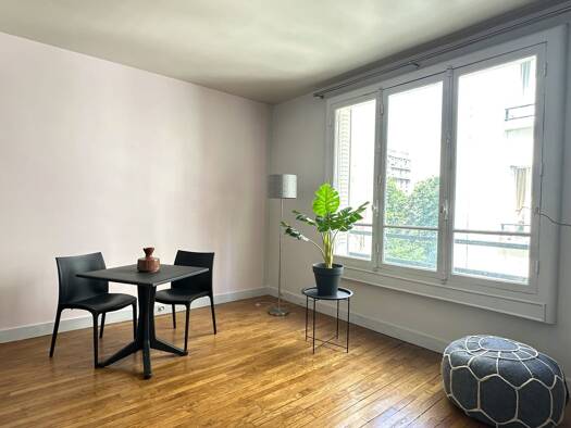 Appartement à vendre 748 000 € 3 pièces 2 chambres 48,52 m² Étage 3/8 Invalides Paris 7ème arrondissement 75007