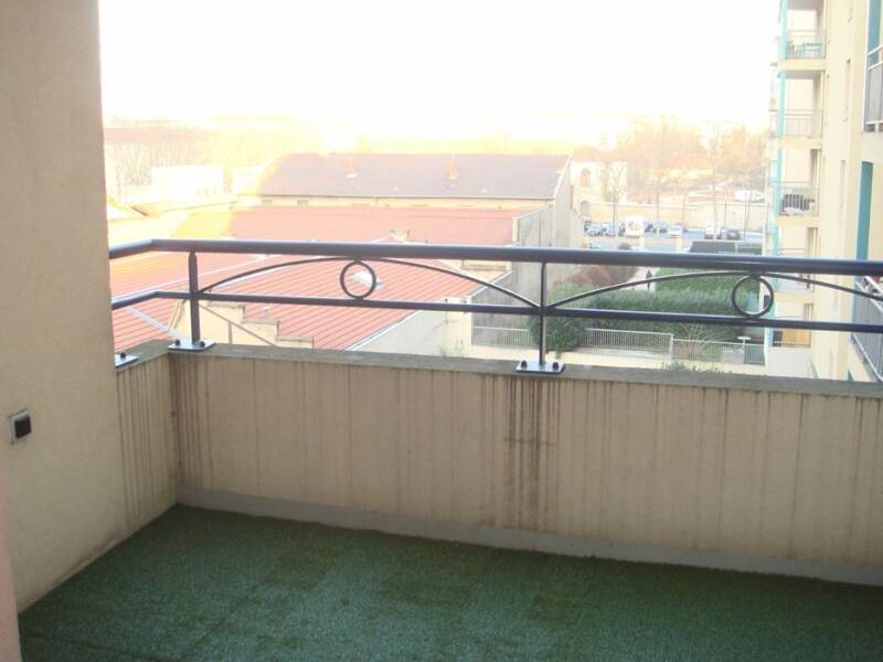 Maison à louer, 51m², LYON 8E
