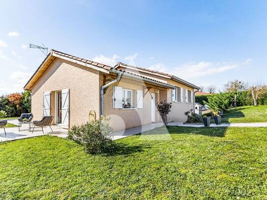 Maison de plain-pied à vendre 449 000 € 7 pièces 4 chambres 144 m² 826 m² de terrain Chessy 69380