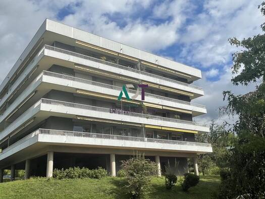Appartement à vendre 450 000 € 4 pièces 3 chambres 123 m² Étage 3/4 Haut Meylan Meylan 38240