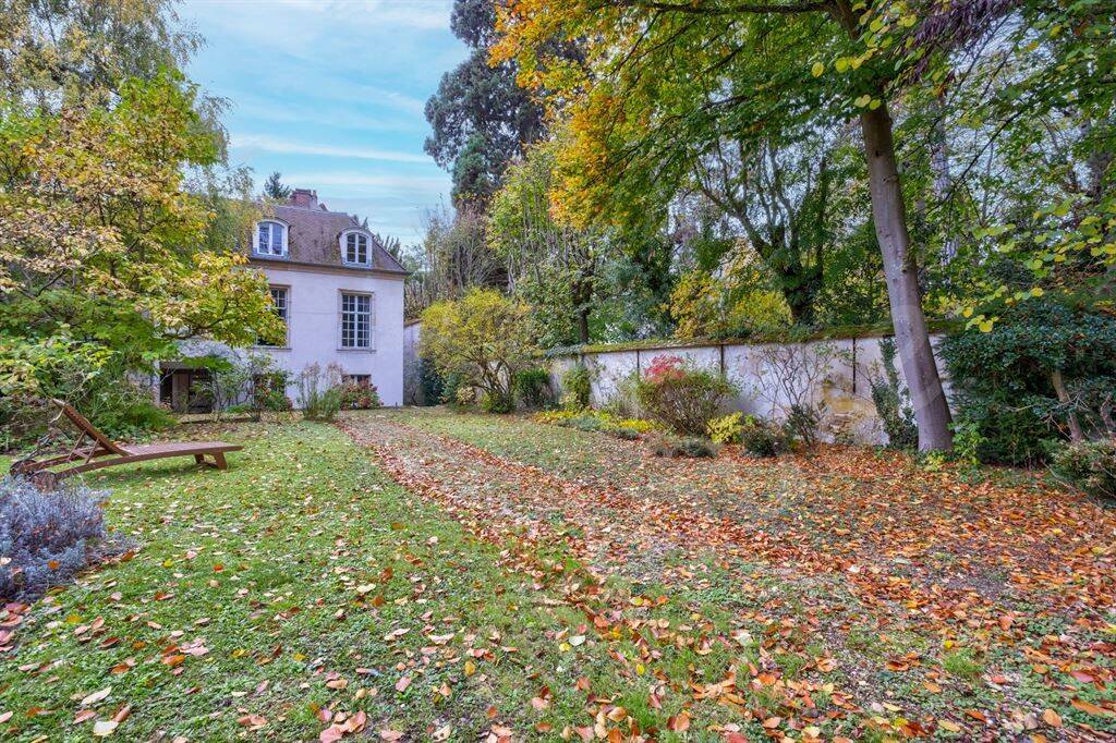 Maison à vendre, 350m², MARNES LA COQUETTE