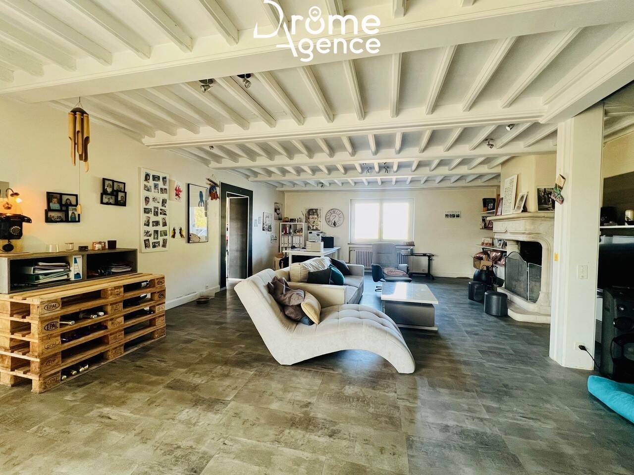 Maison à vendre, 360m², MONTELIER