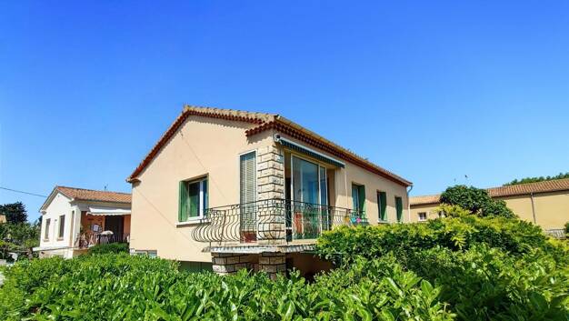 Maison à vendre 218 000 € 5 pièces 4 chambres 100 m² 323 m² de terrain Centre Ville Roquemaure 30150