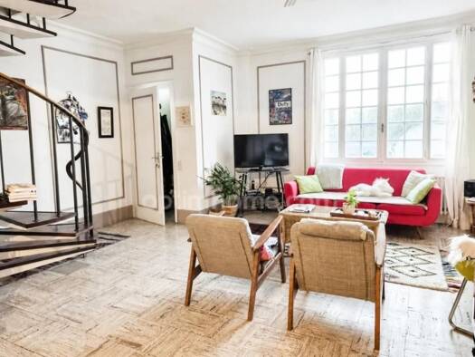 Maison de ville à vendre 249 100 € 6 pièces 4 chambres 184 m² 528 m² de terrain Saint Cybard-Houmeau Angoulême 16000