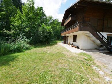 Chalet à vendre 998 000 € 8 pièces 4 chambres 130 m² 2 244 m² de terrain Le Grand Bornand 74450