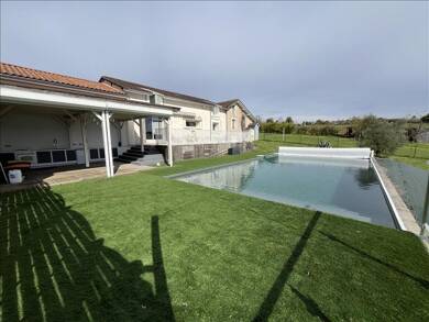 Maison à vendre 279 000 € 7 pièces 3 chambres 180 m² 10 070 m² de terrain Verteillac 24320