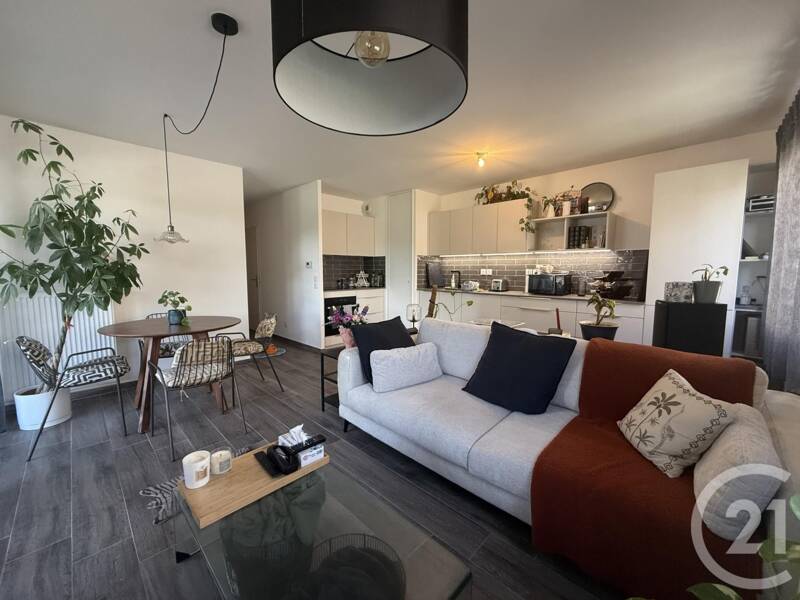 Maison à louer, 64m², SAINT PIERRE EN FAUCIGNY