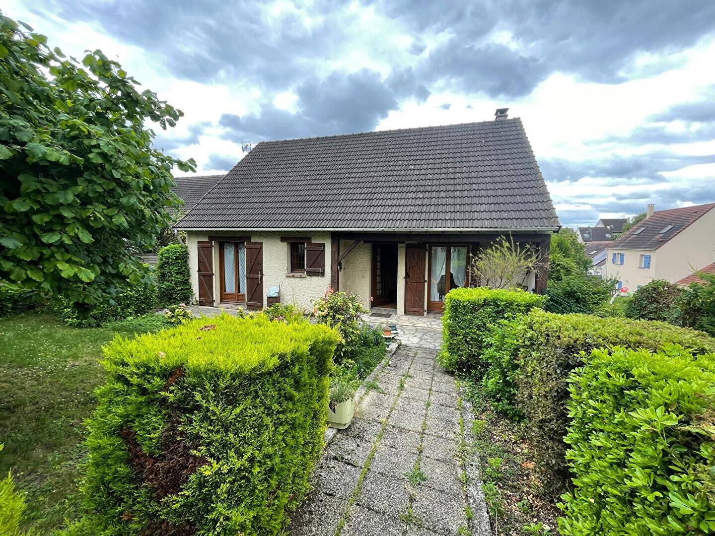 Maison à vendre, 125m², JUZIERS