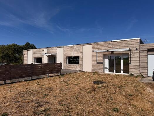 Maison de plain-pied à vendre 179 000 € 4 pièces 3 chambres 198 m² 1 023 m² de terrain Bourneville-Sainte-Croix 27500