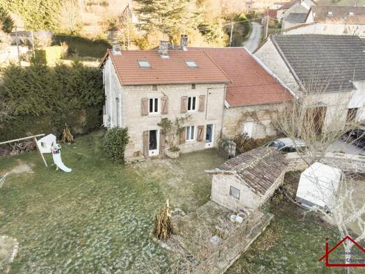 Maison à vendre 125 000 € 5 pièces 4 chambres 90 m² 290 m² de terrain Peyrat-le-Château 87470