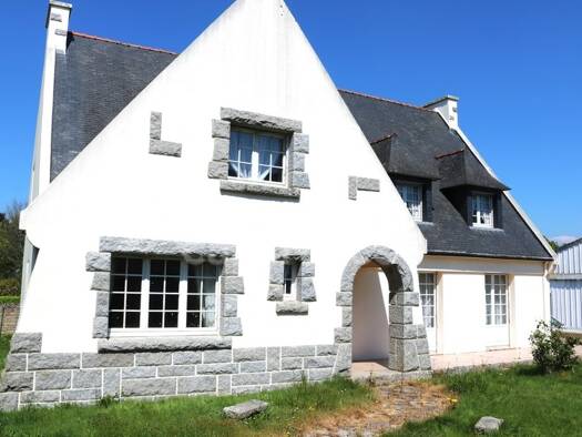 Maison à vendre 304 000 € 8 pièces 6 chambres 205 m² 890 m² de terrain Landudec 29710