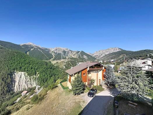 Appartement à vendre 350 000 € 3 pièces 1 chambre 63 m² Étage 1/2 Auron Saint-Étienne-de-Tinée 06660