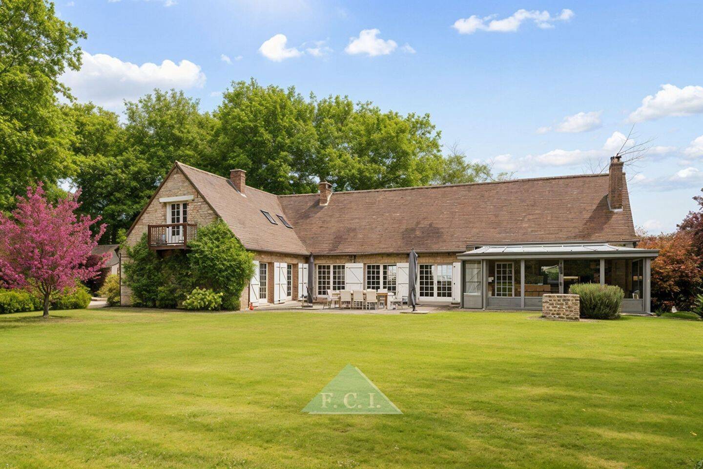 Maison à vendre, 400m², HOUDAN