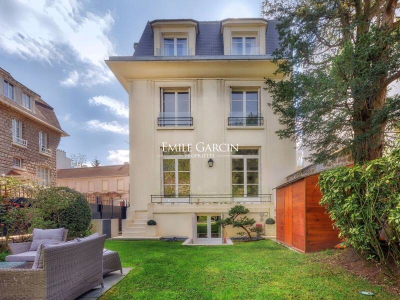 Maison à louer, 280m², NEUILLY SUR SEINE