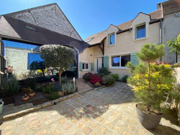 Maison à vendre 469 000 € 6 pièces 4 chambres 155 m² 432 m² de terrain Périgny 94520