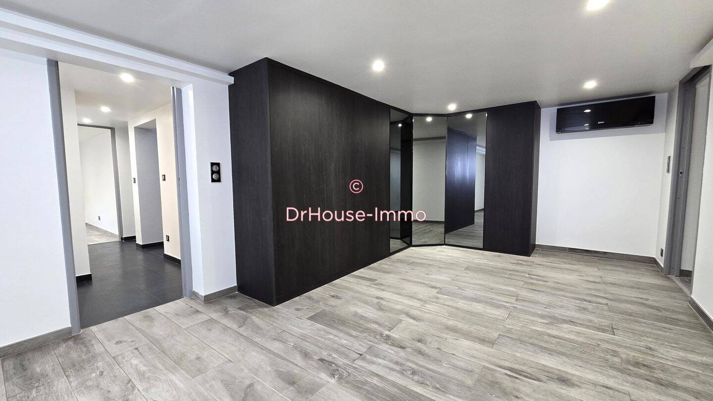 Maison à vendre, 138m², SAINT MAUR DES FOSSES