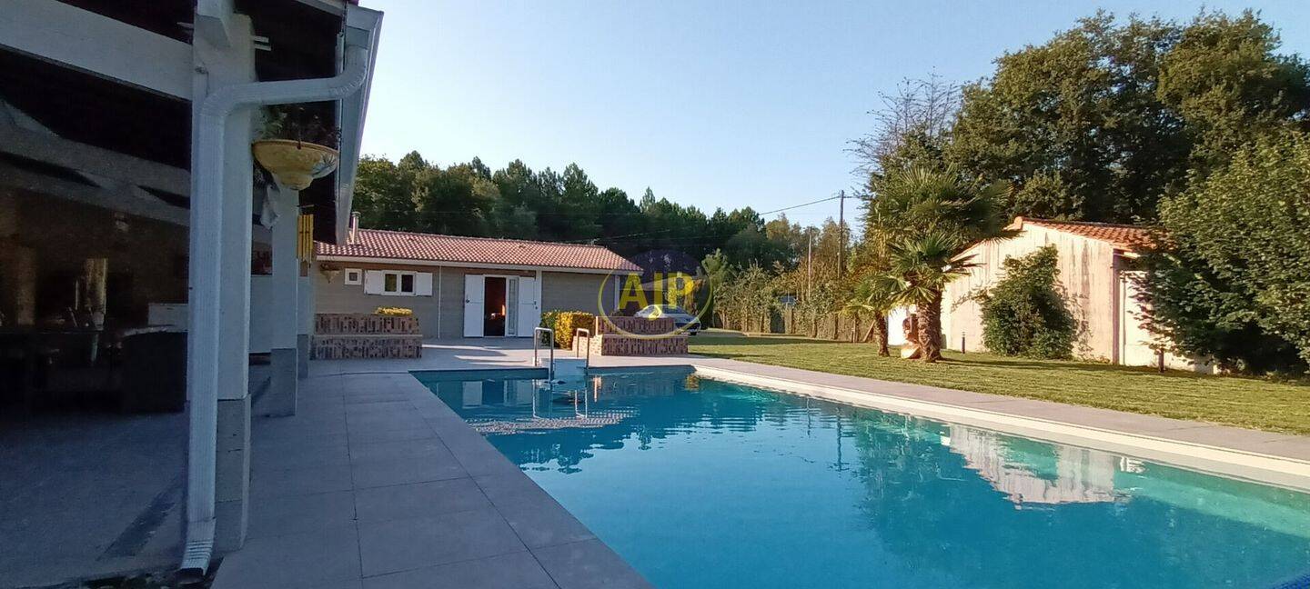 Maison à vendre, 60m², GRAYAN ET L'HOPITAL