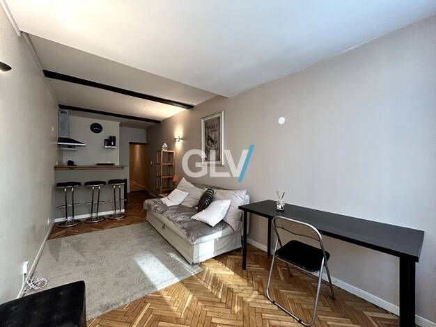 Appartement à louer 780 € 2 pièces 1 chambre 31 m² 3 étages Saint Maurice-Pellevoisin Lille 59000
