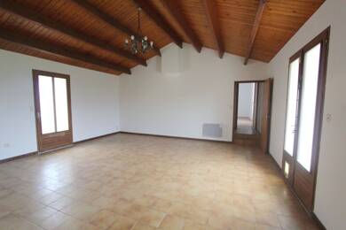 Maison à vendre 191 000 € 6 pièces 4 chambres 119 m² 1 207 m² de terrain Saint Michel en l Herm 85580