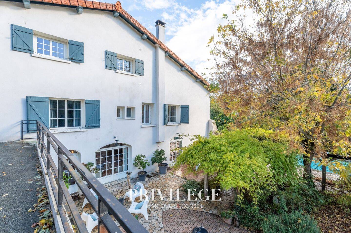 Maison à vendre, 310m², COLLONGES AU MONT D'OR