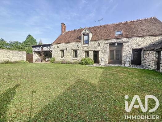 Maison à vendre 235 000 € 5 pièces 2 chambres 115 m² 3 194 m² de terrain Nargis 45210