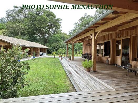 Maison à vendre 1 500 000 € 4 pièces 3 chambres 165 m² 1 897 m² de terrain Magescq 40140