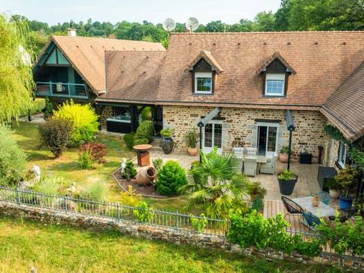Maison à vendre - neuf 398 000 € 10 pièces 6 chambres 275 m² 1 208 m² de terrain Champsecret 61700