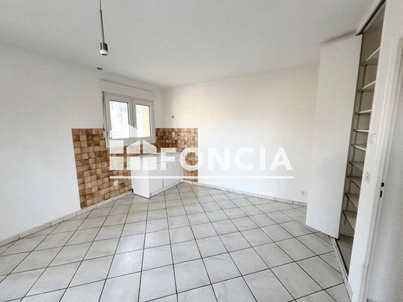 Maison à louer, 43m², CHATEAUNEUF SUR ISERE