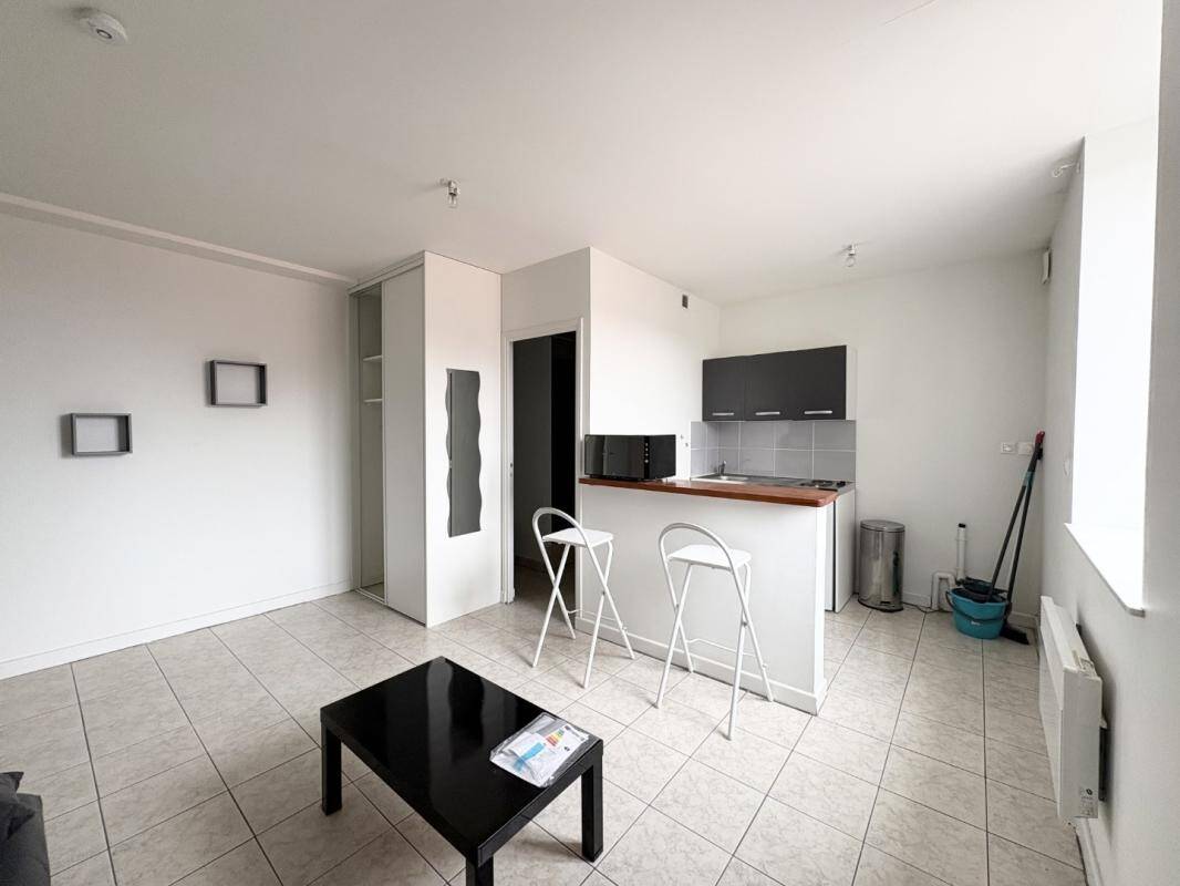 Maison à louer, 22m², BELLEVILLE