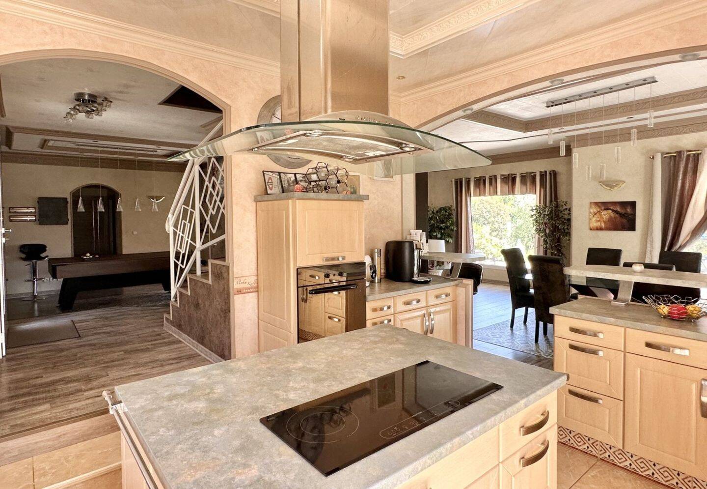 Maison à vendre, 233m², GREZIEU LA VARENNE