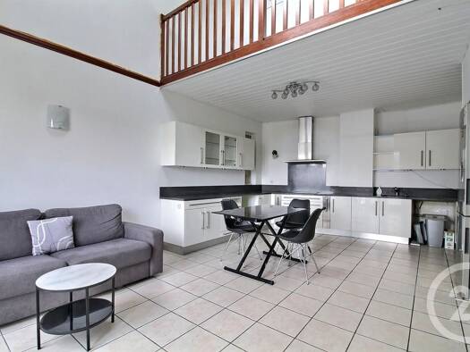 Duplex à vendre 140 000 € 4 pièces 3 chambres 82,5 m² RDC Château-Thierry 02400