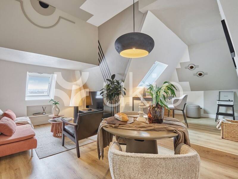 Maison à louer, 51m², PARIS 16E