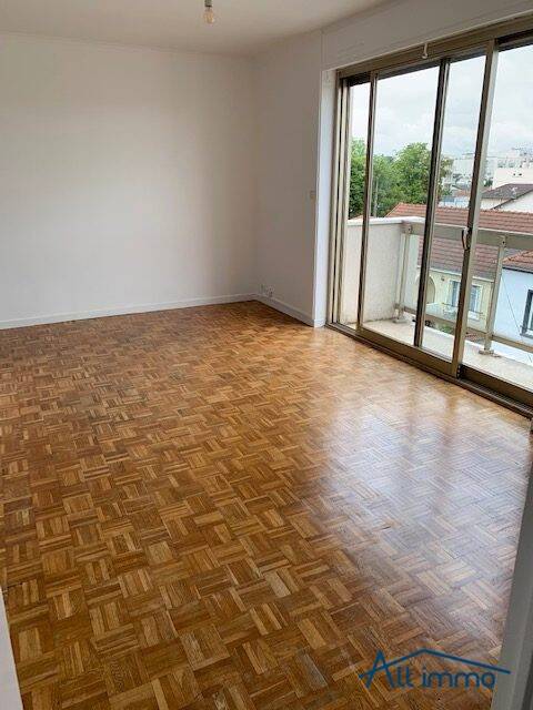 Maison à louer, 28m², SAINT MAUR DES FOSSES