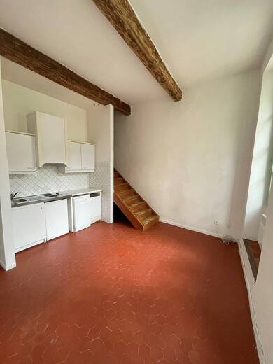 Appartement à louer 526 € 2 pièces 35,4 m² Étage 1/3 dès le 12/07/2025 Centre Ville Salon de Provence 13300