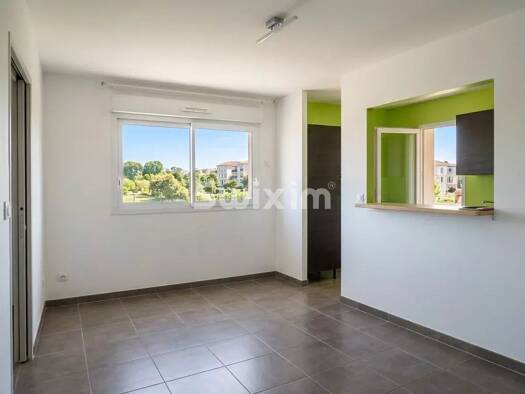Duplex à vendre 132 000 € 3 pièces 2 chambres 82 m² RDC/1 Saint-Just-d'Ardèche 07700