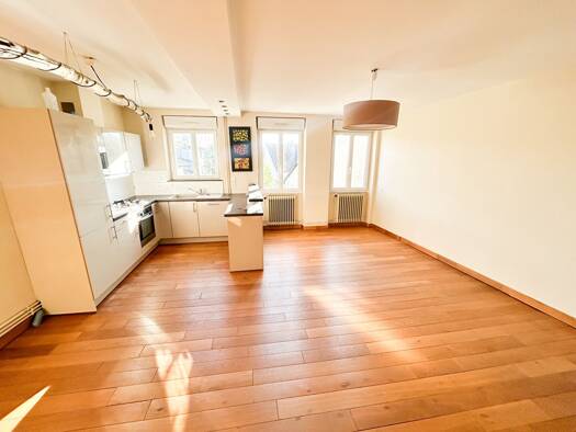 Appartement à vendre 146 000 € 3 pièces 2 chambres 75 m² Étage 2/2 Centre Ville Mont-de-Marsan 40000