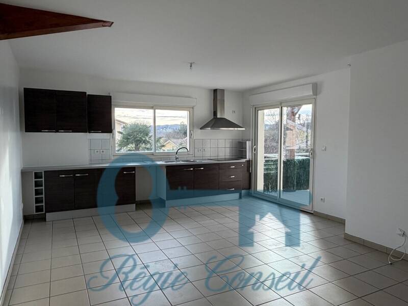 Maison à louer, 73m², ESTRABLIN