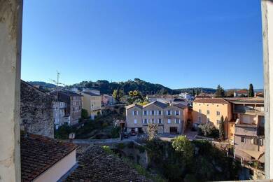 Duplex à louer 408 € 1 pièce 41 m² Dernier étage, Étage 3/3 Trans en Provence 83720
