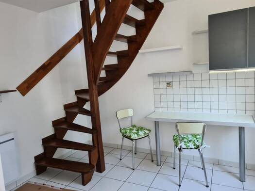 Duplex à louer 400 € 2 pièces 1 chambre 32 m² RDC/1 La Chaume-Les Riaux Le Creusot 71200