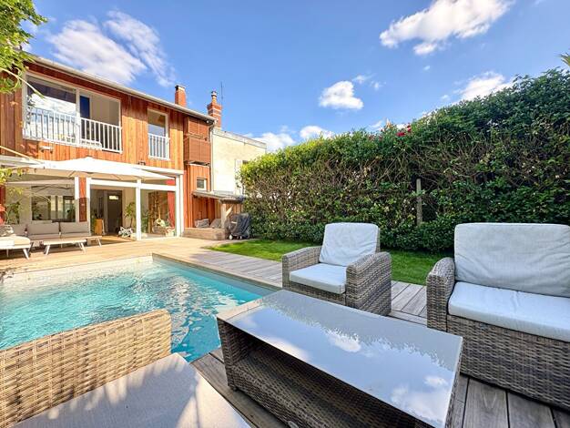 Maison à vendre 899 000 € 6 pièces 4 chambres 156 m² 270 m² de terrain La Bastide Bordeaux 33100