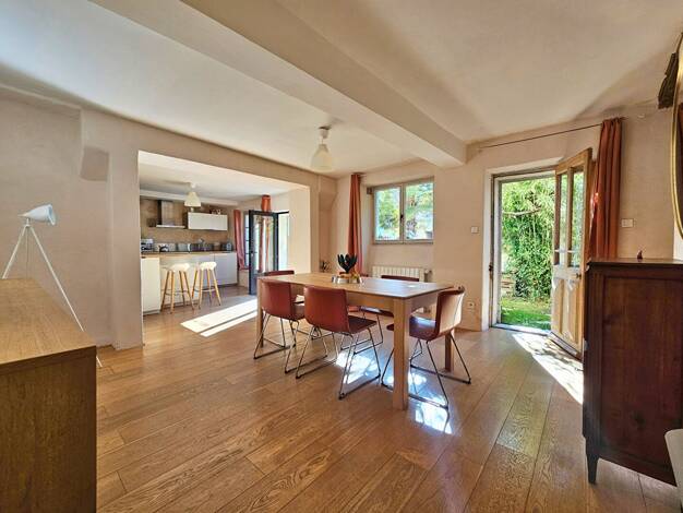 Maison à vendre 349 000 € 7 pièces 4 chambres 160 m² 185 m² de terrain Pujaut 30131