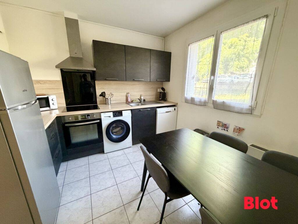 À VENDRE EN EXCLUSIVITÉ PAR BLOT - APPARTEMENT T4 - INVESTISSEME — 2