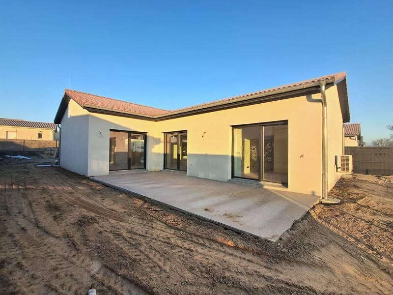 Maison à louer, 106m², POUILLY LES FEURS