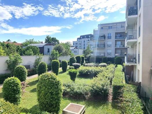 Appartement à vendre 249 000 € 2 pièces 1 chambre 49 m² Étage 1/3 Vieux Pont Nanterre 92000