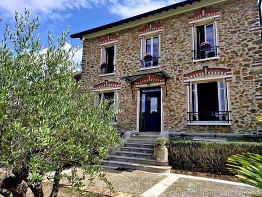 Maison à vendre 649 000 € 8 pièces 4 chambres 200 m² 1 500 m² de terrain Buisson Haudart Mennecy 91540