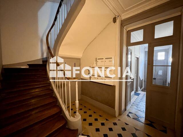 Maison à louer, 14m², VERSAILLES