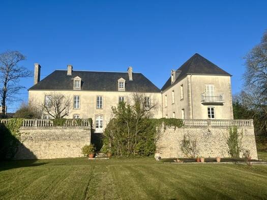 Villa à vendre 1 760 000 € 18 pièces 6 chambres 427 m² 17 073 m² de terrain Bayeux 14400