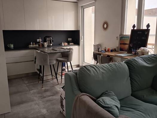 Duplex à louer - Première occupation 1 160 € 3 pièces 2 chambres 53,1 m² Étage 3/3 Centre Ville-Cathédrale-Marché-Grande Île-Clos Godet Meaux 77100